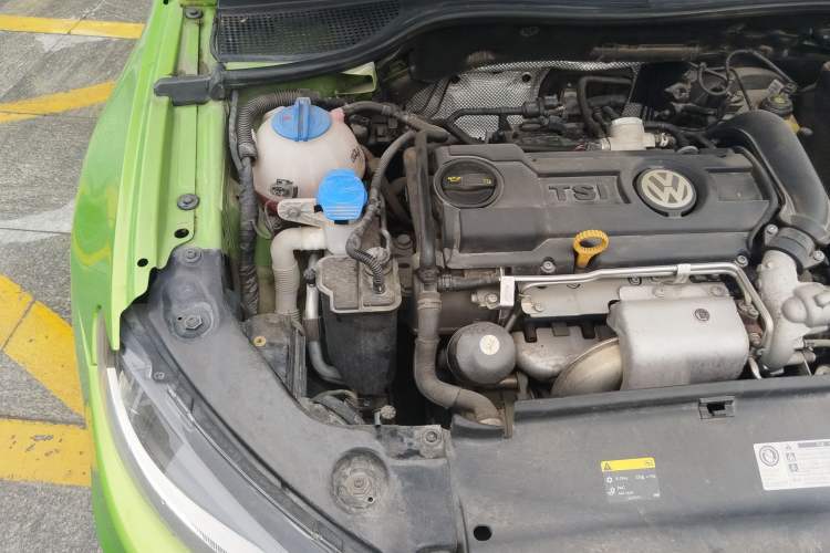 Used Volkswagen Scirocco 2015 1.4TSI Fashion Edition Engine Bay Right