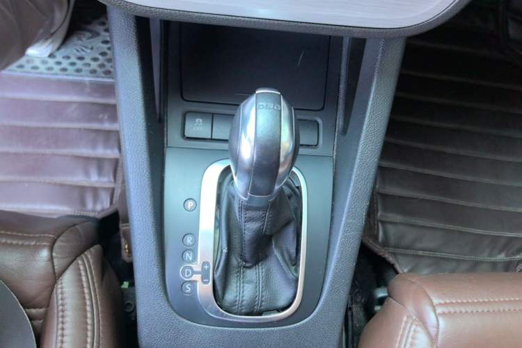 Used Volkswagen Scirocco 2015 1.4TSI Fashion Edition Gear Lever
