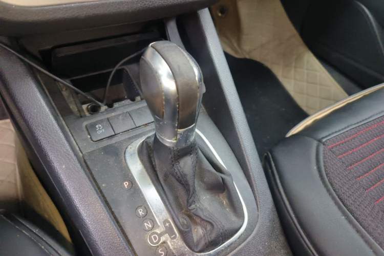 Used Volkswagen Scirocco 2015 1.4TSI Fashion Edition Gear Lever