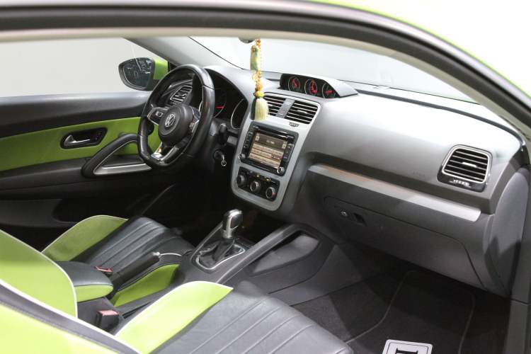 Used Volkswagen Scirocco 2015 1.4TSI Comfort Edition Interior 12