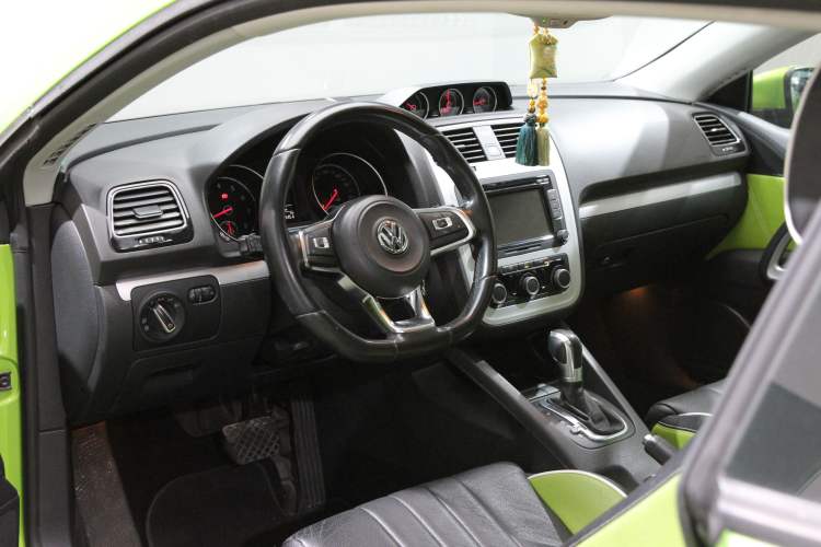 Used Volkswagen Scirocco 2015 1.4TSI Comfort Edition Interior 9