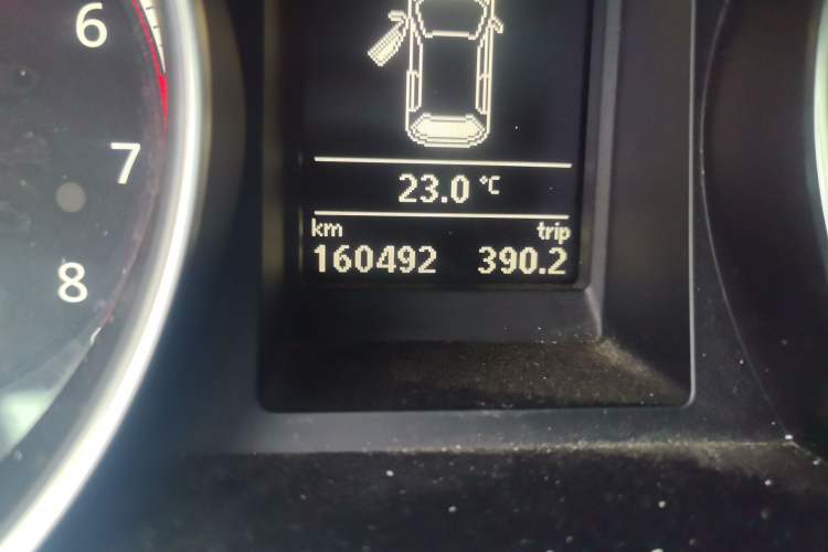 Used Volkswagen Scirocco 2015 1.4TSI Comfort Edition Odometer Close Up