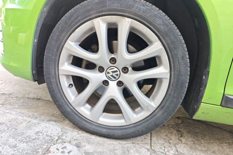 Used Volkswagen Scirocco 2015 1.4TSI Fashion Edition Right Front Wheel Hub