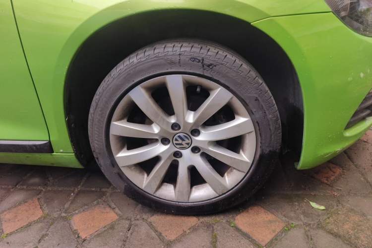 Used Volkswagen Scirocco 2015 1.4TSI Fashion Edition Right Front Wheel Hub