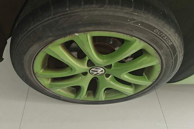 Used Volkswagen Scirocco 2015 1.4TSI Fashion Edition Right Rear Wheel Hub