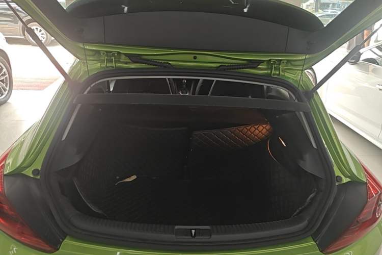 Used Volkswagen Scirocco 2015 1.4TSI Fashion Edition Trunk