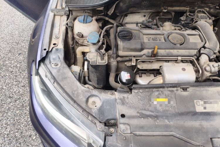 Used Volkswagen Scirocco 2015 1.4TSI Fashion Edition Engine Bay Right