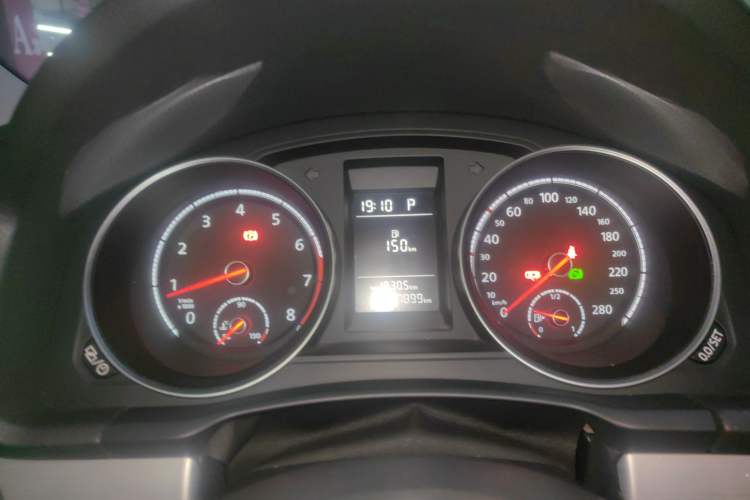 Used Volkswagen Scirocco 2015 1.4TSI Fashion Edition Instrument Cluster
