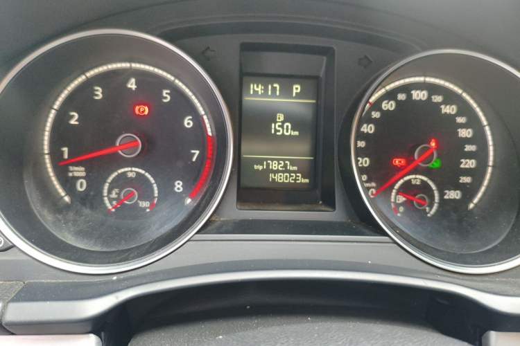 Used Volkswagen Scirocco 2015 1.4TSI Fashion Edition Odometer Close Up