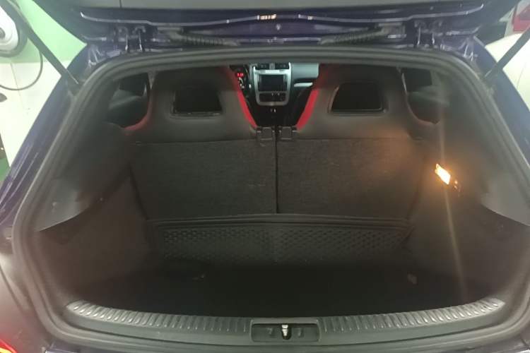 Used Volkswagen Scirocco 2015 1.4TSI Fashion Edition Trunk
