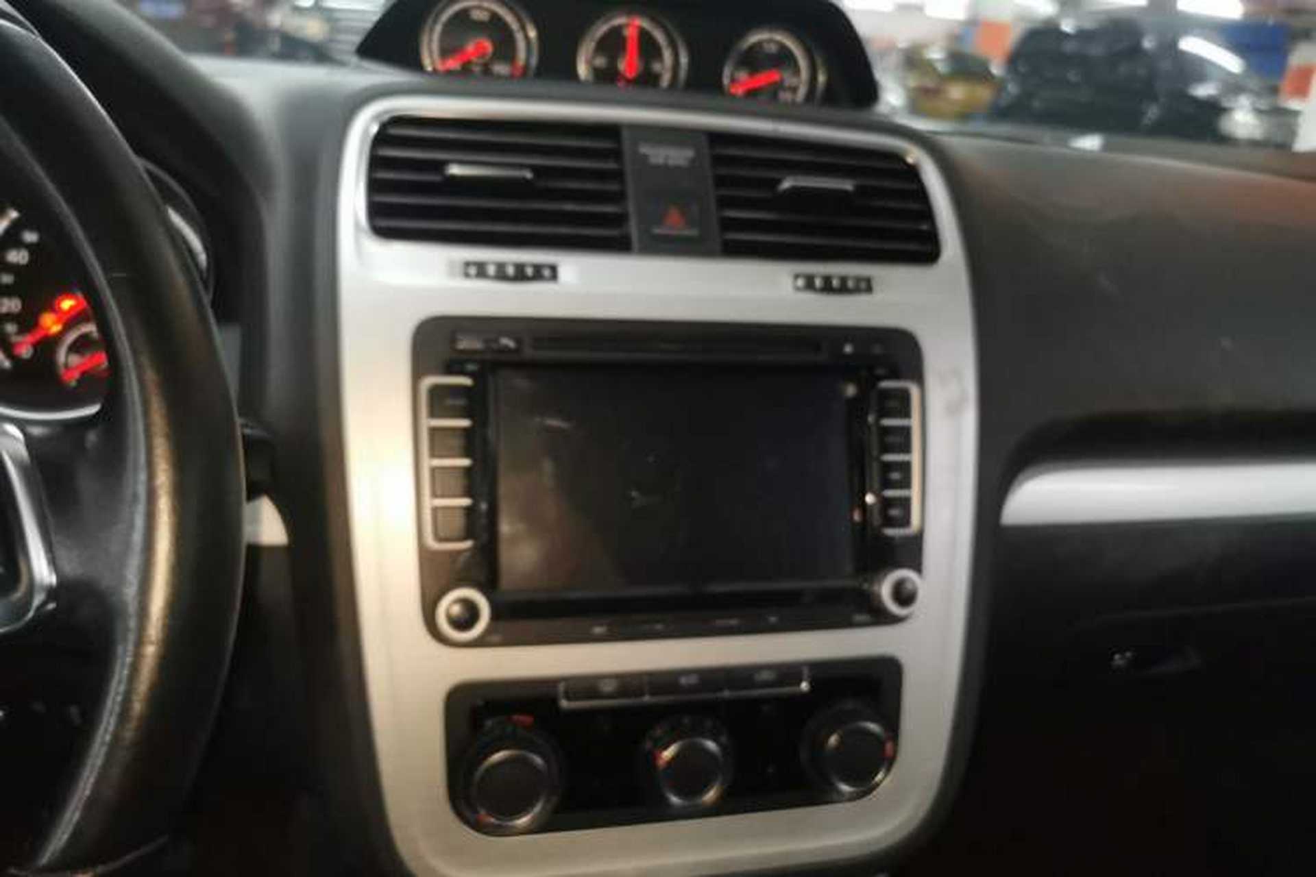 Used Volkswagen Scirocco 2015 1.4TSI Fashion Edition Audio And AC Panel