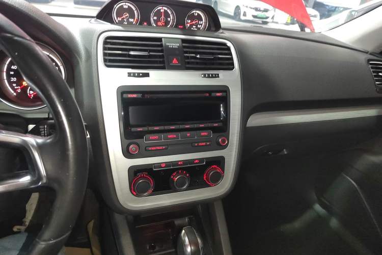 Used Volkswagen Scirocco 2015 1.4TSI Fashion Edition Audio And AC Panel
