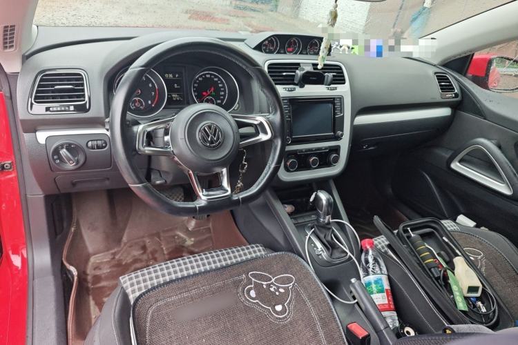 Used Volkswagen Scirocco 2015 1.4TSI Fashion Edition Center Console