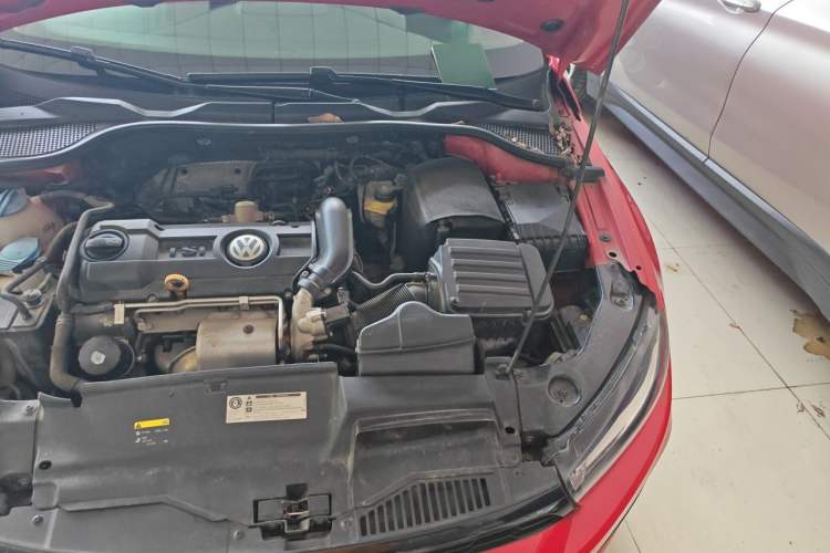 Used Volkswagen Scirocco 2015 1.4TSI Fashion Edition Engine Bay Left