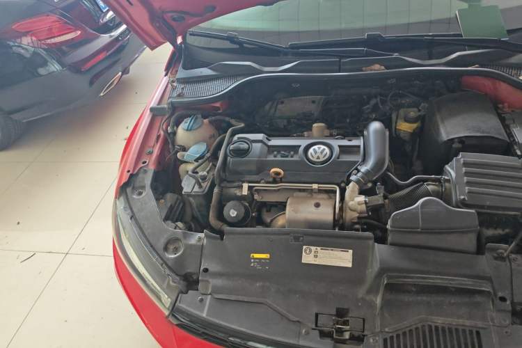 Used Volkswagen Scirocco 2015 1.4TSI Fashion Edition Engine Bay Right
