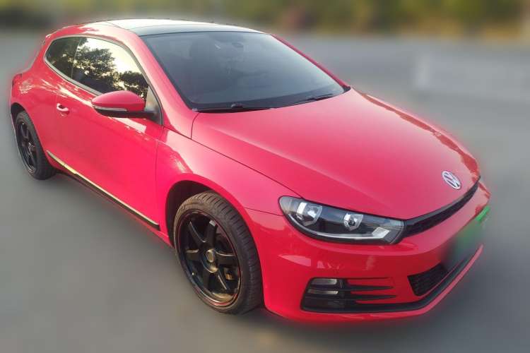 Used Volkswagen Scirocco 2015 1.4TSI Comfort Edition Front Right 45 Deg