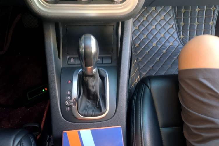 Used Volkswagen Scirocco 2015 1.4TSI Fashion Edition Gear Lever