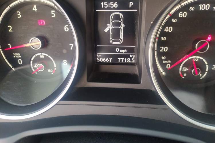 Used Volkswagen Scirocco 2015 1.4TSI Comfort Edition Odometer Close Up