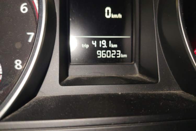 Used Volkswagen Scirocco 2015 1.4TSI Fashion Edition Odometer Close Up