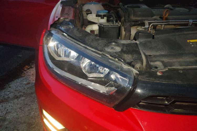 Used Volkswagen Scirocco 2015 1.4TSI Fashion Edition Right Front Headlight