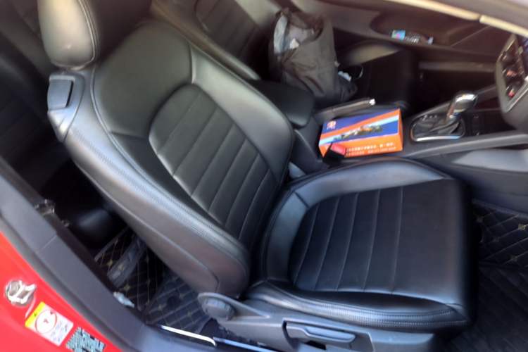 Used Volkswagen Scirocco 2015 1.4TSI Fashion Edition Right Front Seat