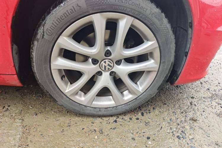 Used Volkswagen Scirocco 2015 1.4TSI Fashion Edition Right Front Wheel Hub
