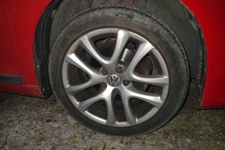 Used Volkswagen Scirocco 2015 1.4TSI Fashion Edition Right Front Wheel Hub