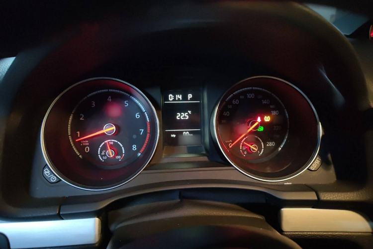 Used Volkswagen Scirocco 2015 1.4TSI Fashion Edition Instrument Cluster