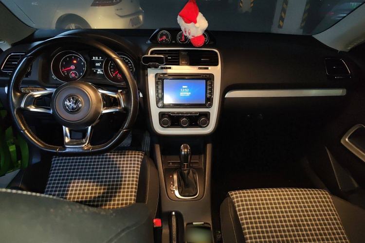 Used Volkswagen Scirocco 2015 1.4TSI Fashion Edition Interior 2