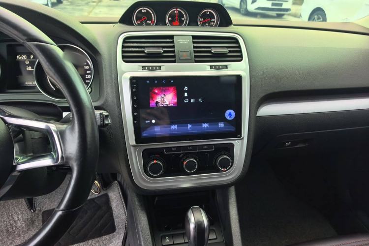 Used Volkswagen Scirocco 2015 1.4TSI Fashion Edition Audio And AC Panel