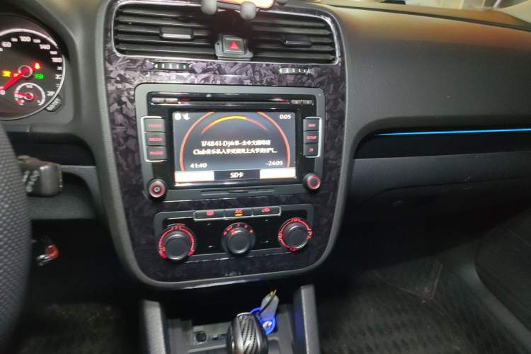 Used Volkswagen Scirocco 2015 1.4TSI Fashion Edition Audio And AC Panel