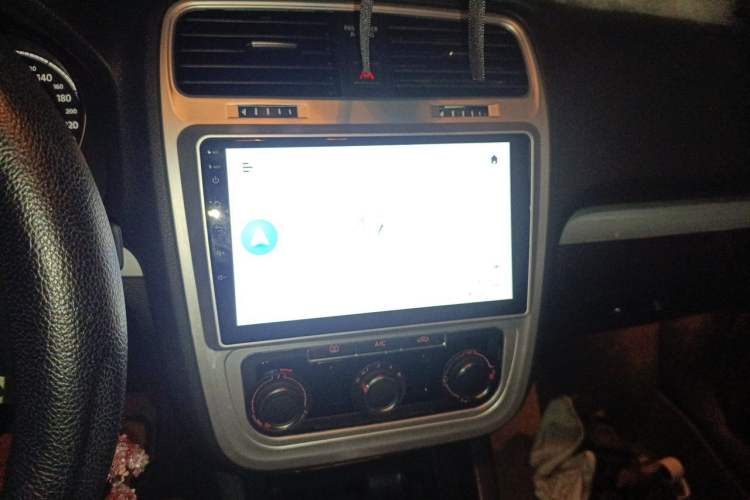 Used Volkswagen Scirocco 2015 1.4TSI Comfort Edition Audio And AC Panel