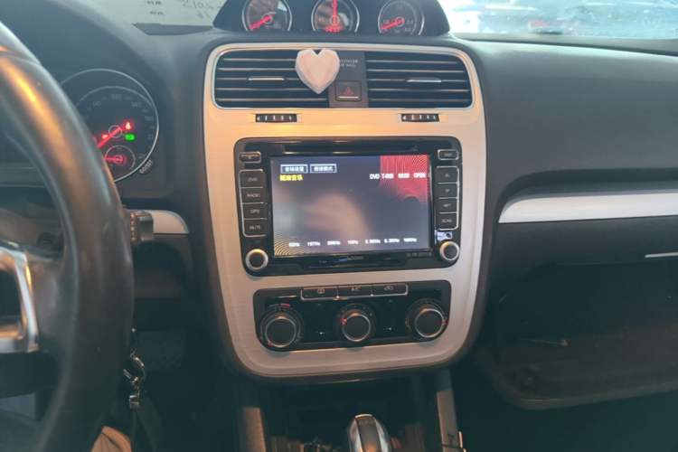 Used Volkswagen Scirocco 2015 1.4TSI Fashion Edition Audio And AC Panel