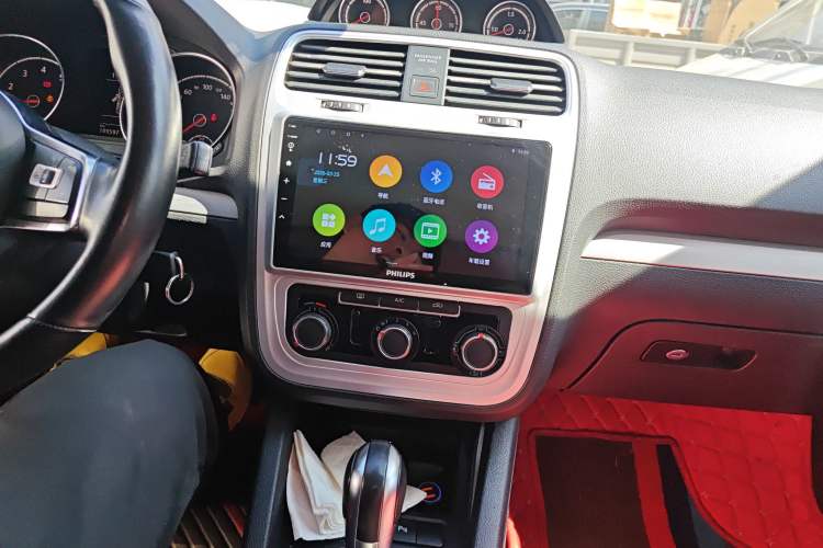 Used Volkswagen Scirocco 2015 1.4TSI Comfort Edition Audio And AC Panel
