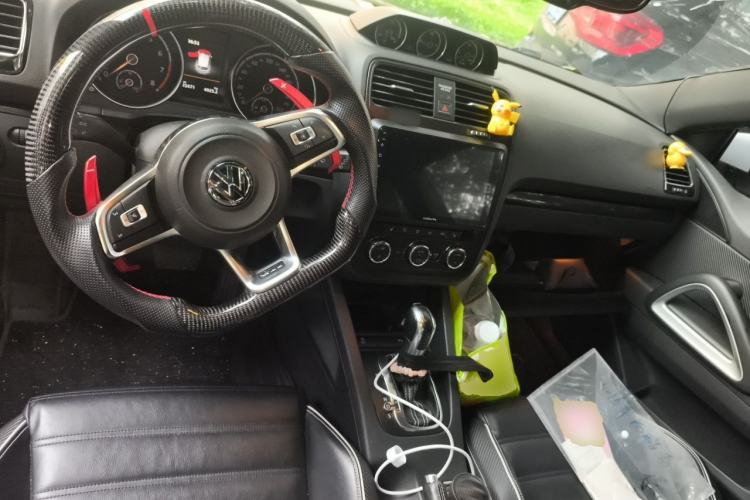 Used Volkswagen Scirocco 2015 2.0 TSI Luxury Edition Center Console