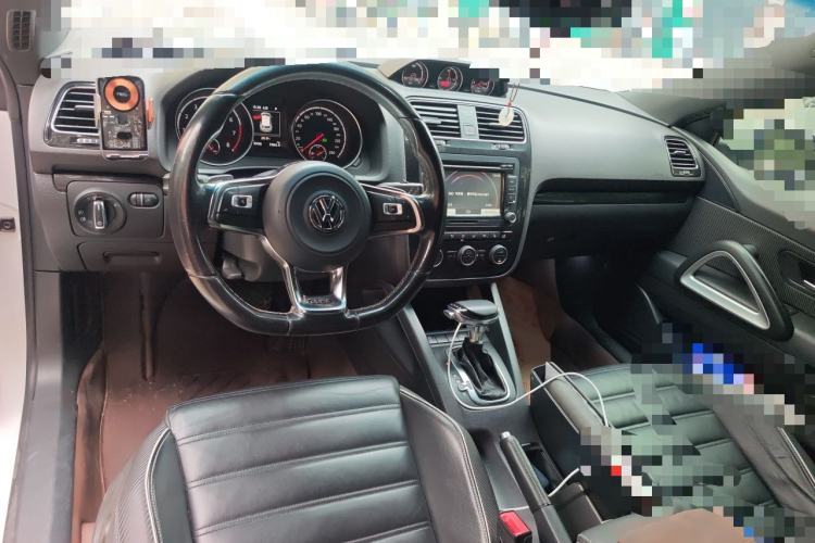 Used Volkswagen Scirocco 2015 2.0 TSI Luxury Edition Center Console