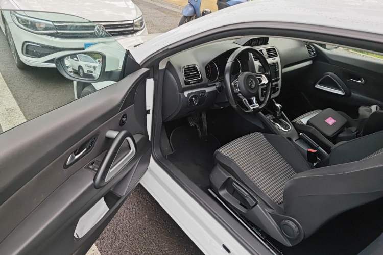 Used Volkswagen Scirocco 2015 1.4TSI Fashion Edition Driver Seat