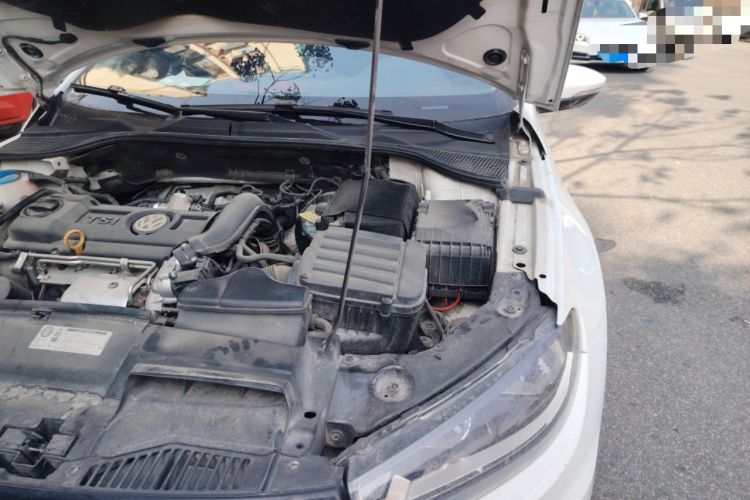 Used Volkswagen Scirocco 2015 1.4TSI Fashion Edition Engine Bay Left