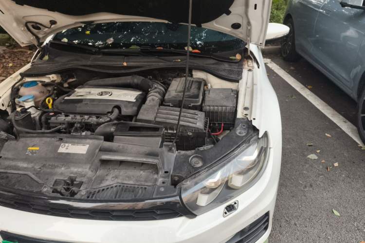 Used Volkswagen Scirocco 2015 2.0 TSI Luxury Edition Engine Bay Left