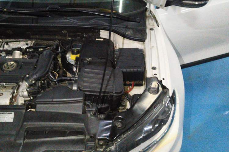 Used Volkswagen Scirocco 2015 1.4TSI Fashion Edition Engine Bay Left