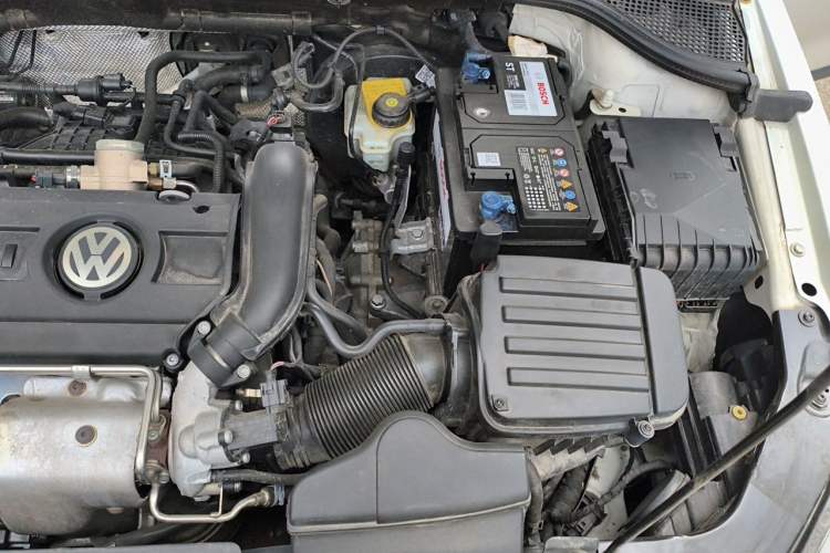 Used Volkswagen Scirocco 2015 1.4TSI Fashion Edition Engine Bay Left