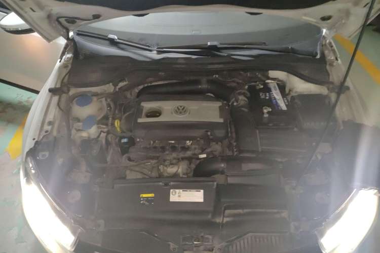Used Volkswagen Scirocco 2015 2.0 TSI Luxury Edition Engine Bay