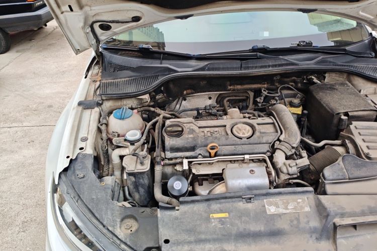 Used Volkswagen Scirocco 2015 1.4TSI Fashion Edition Engine Bay Right