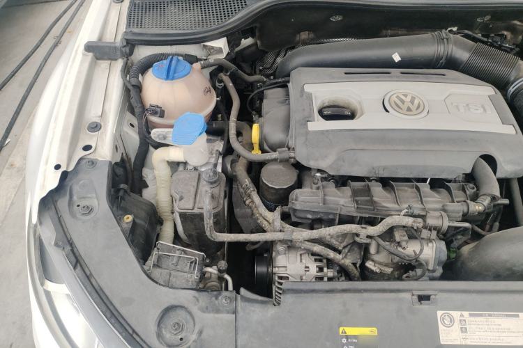 Used Volkswagen Scirocco 2015 2.0 TSI Luxury Edition Engine Bay Right
