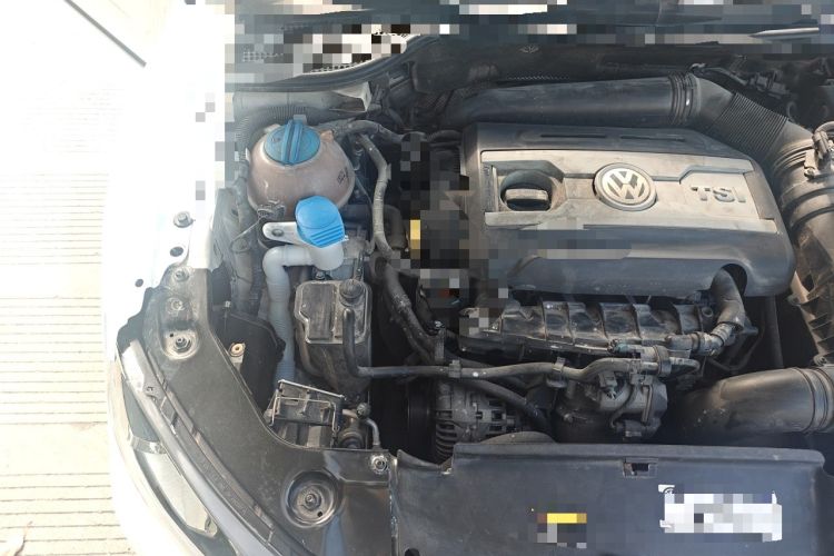 Used Volkswagen Scirocco 2015 2.0 TSI Luxury Edition Engine Bay Right