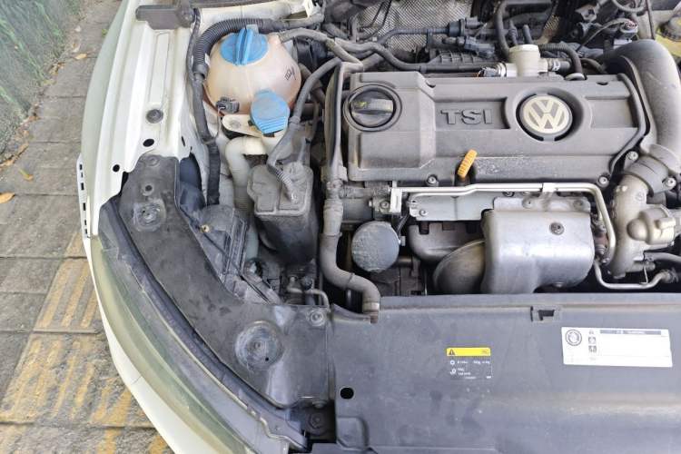 Used Volkswagen Scirocco 2015 1.4TSI Fashion Edition Engine Bay Right