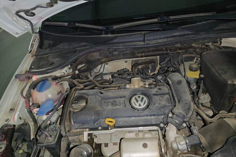 Used Volkswagen Scirocco 2015 1.4TSI Fashion Edition Engine Bay Right