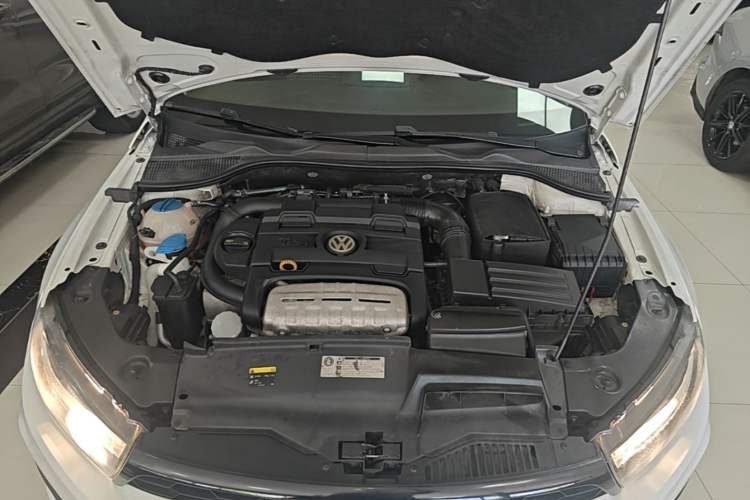 Used Volkswagen Scirocco 2015 1.4TSI Comfort Edition Engine Bay
