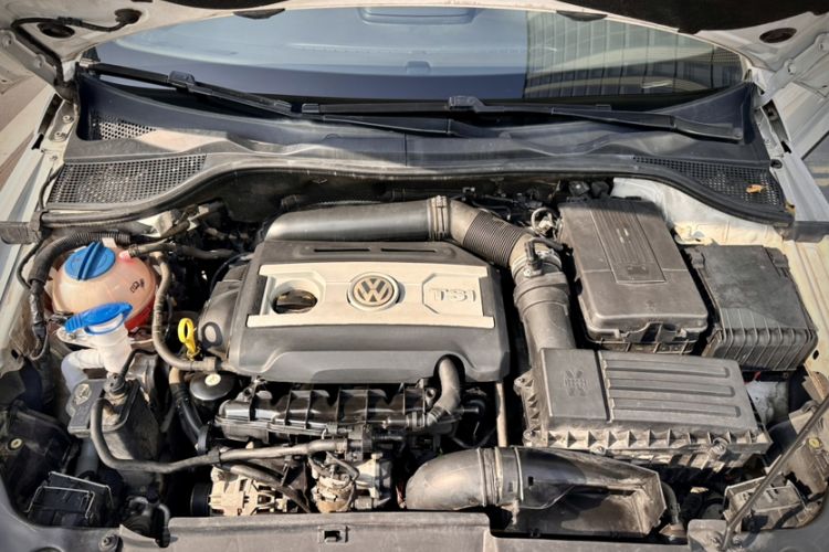 Used Volkswagen Scirocco 2015 2.0 TSI Luxury Edition Engine Bay