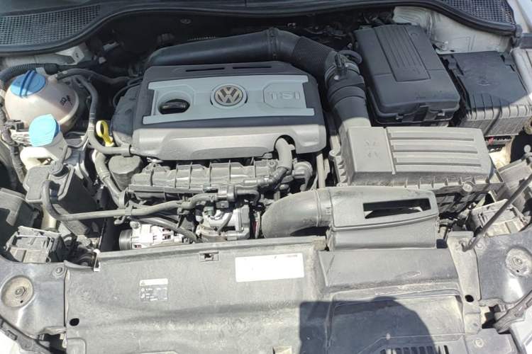 Used Volkswagen Scirocco 2015 2.0 TSI Luxury Edition Engine Bay